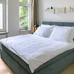 Kapitaenshaus Friedrich Franz - Premium Apartments 200 Meter Vom Strand Und Alten Strom