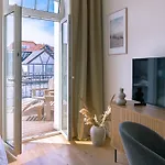 Kapitaenshaus Friedrich Franz - Premium Apartments 200 Meter Vom Strand Und Alten Strom